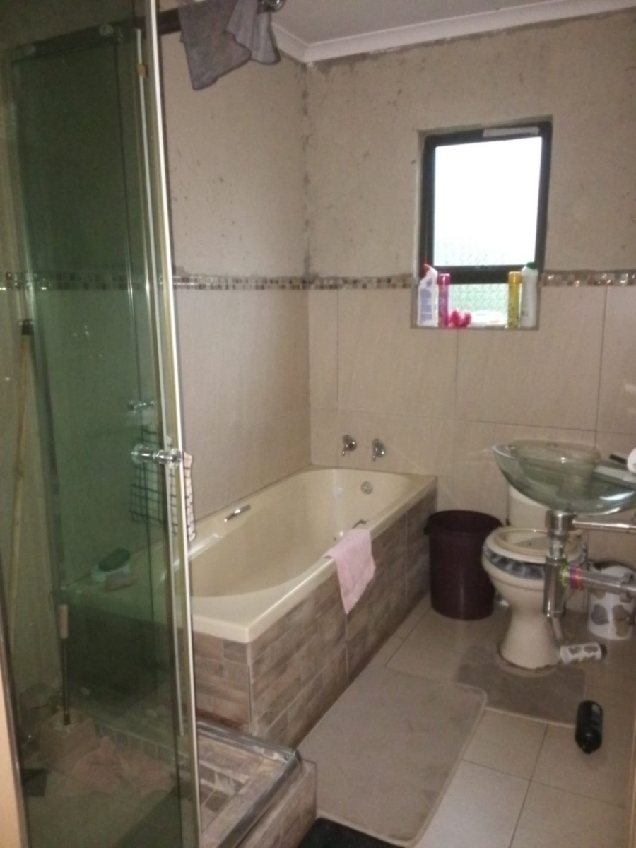 3 Bedroom Property for Sale in Geelhoutpark North West